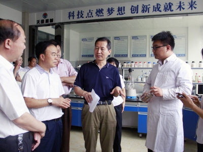 山東省知識產(chǎn)權局協(xié)調管理處處長呂寶禮一行領導蒞臨天意參觀調研